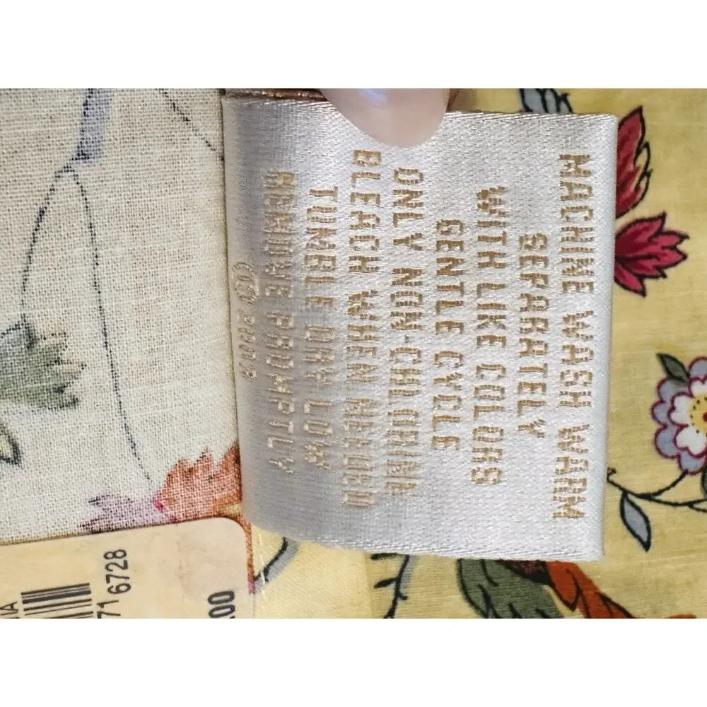 Williams Sonoma Fruit Print Yellow Dinner Napkins Set of 4 New 20 X 20